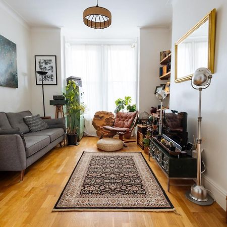 Unique Private Apartment W/ Easy Access To Central Londra Esterno foto